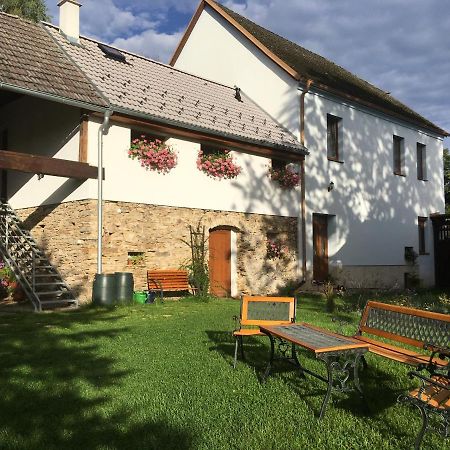 Apartman Na Vrsku Klenovice  Екстер'єр фото