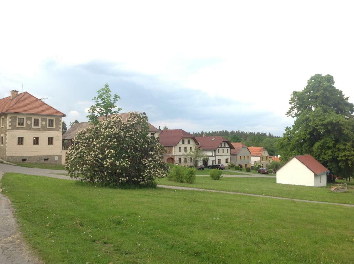 Apartman Na Vrsku Klenovice  Екстер'єр фото